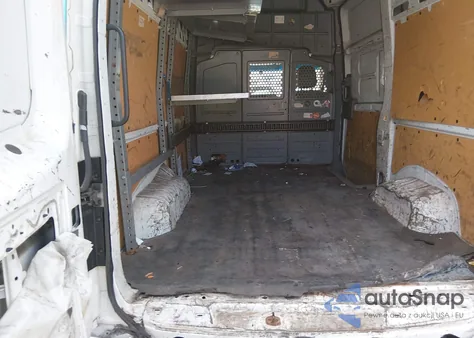 2013 Nissan Nv Cargo Nv2500 Hd Sv V6 z USA, uszkodzony, nr VIN 1N6BF0LY8DN109238